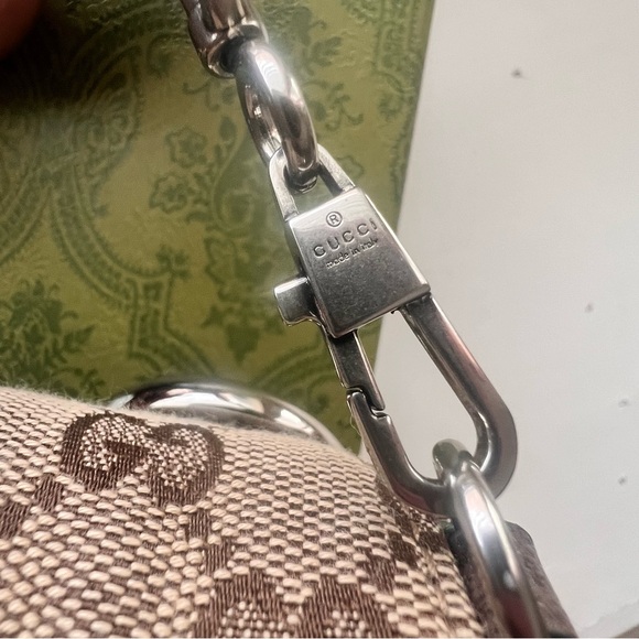 Gucci GG Canvas Small Horsebit Chain Shoulder Bag - Picture 3 of 16